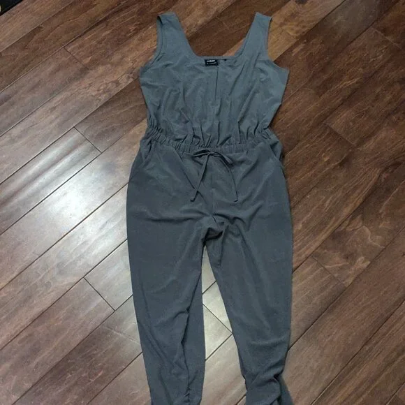 Prana Railay Jumpsuit in Thundercloud SIZE MEDIUM - Picture 3 of 8